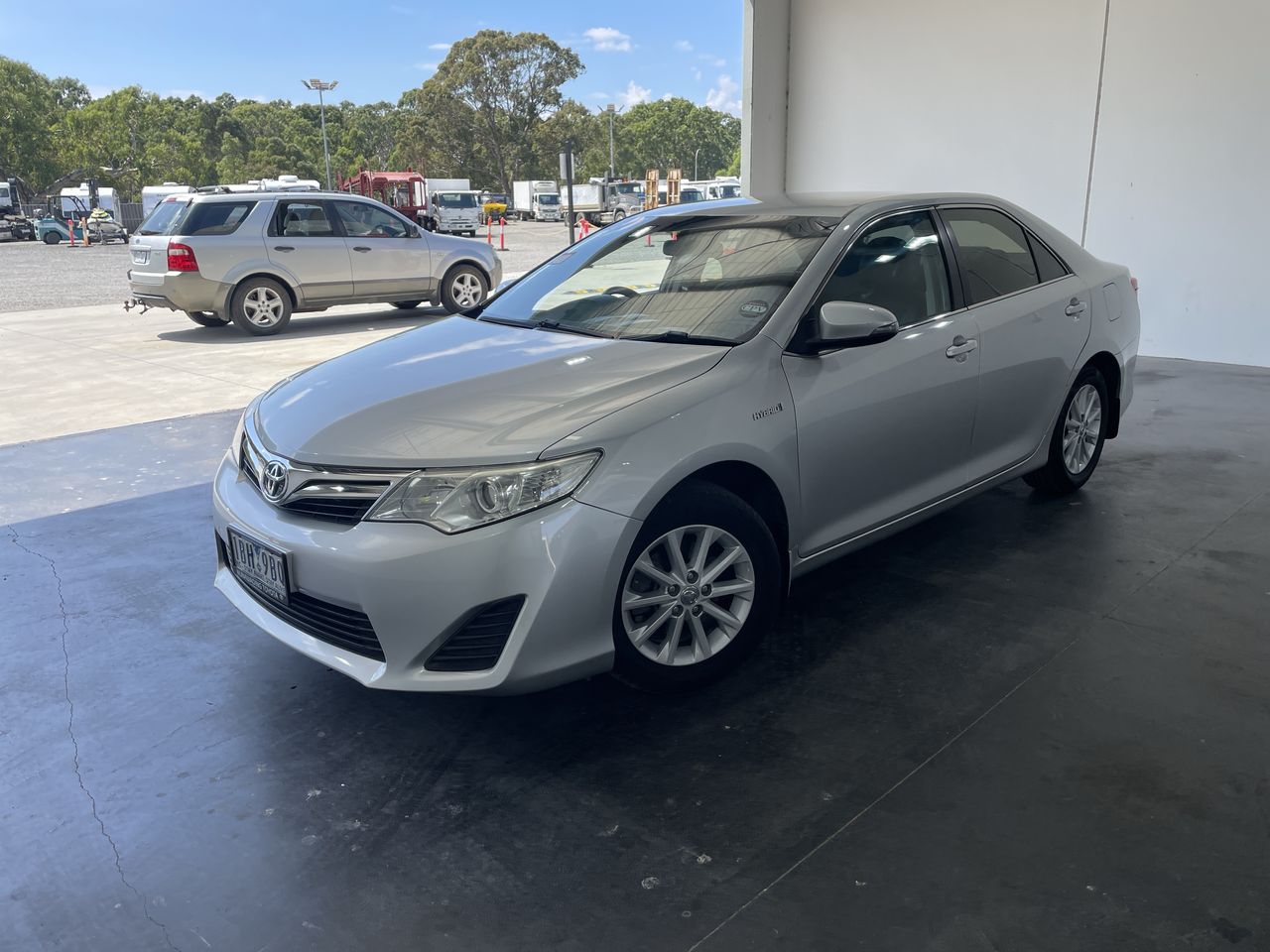 2014 Toyota Camry Hybrid H AVV50R CVT Sedan