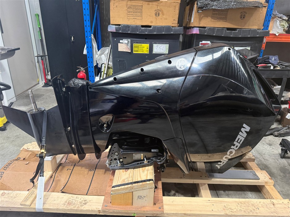 Mercury 200HP Four Stroke V6 XL Outboard