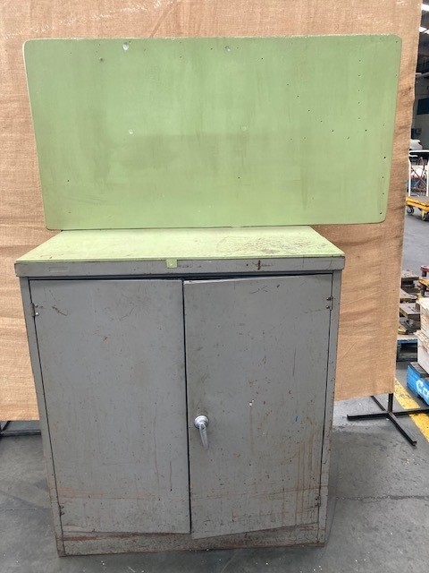 Workbench With Shadowboard