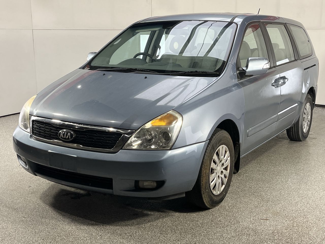 2013 Kia Grand Carnival S VQ Automatic 8 Seats People Mover