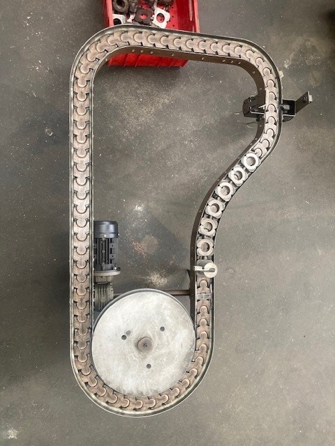 INDUSTRIAL PARTS FEEDER