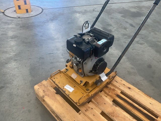 <p>2022 Crommelins CC70R Plate Compactor </p>