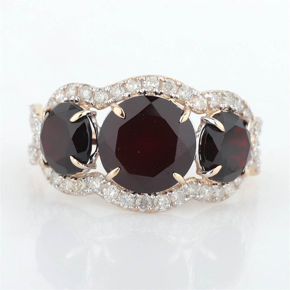 Yellow Gold Natural Garnet & Diamond Ring with Valuation