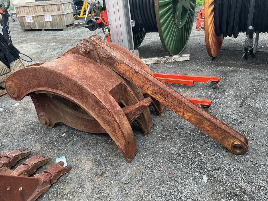 <p>Excavator(Suit 20t) Grab Attachment</p>