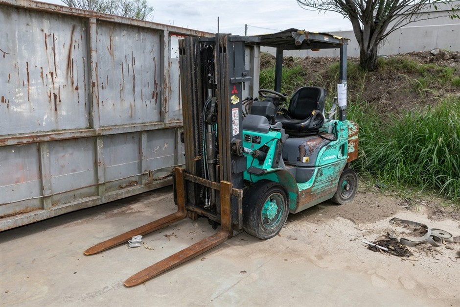 2008 MITSUBISHI FG25NT 4-Wheel Counter Balance Forklift