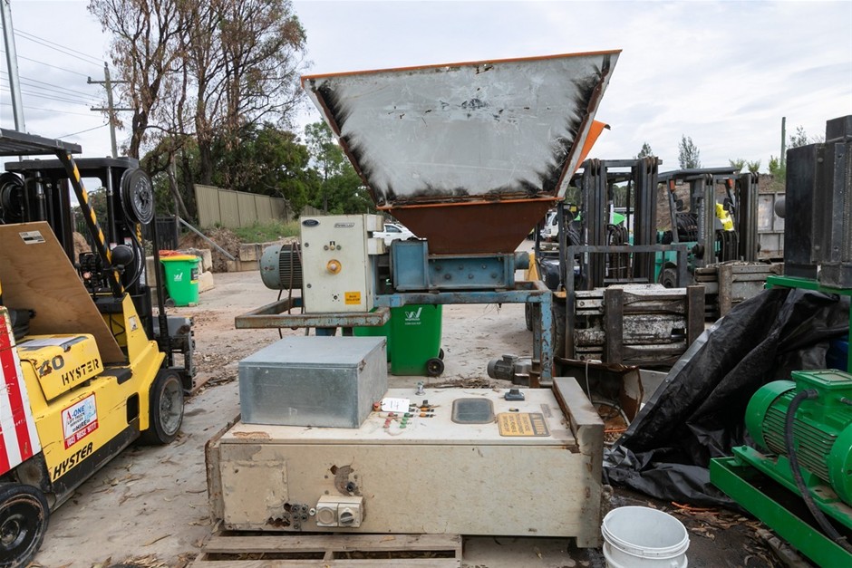 2002 6525/18399/1 Shredder