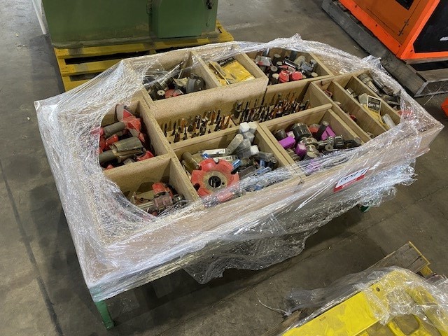 <p>Qty of Wood Manufacturing Borers/Cutters & Parts</p>