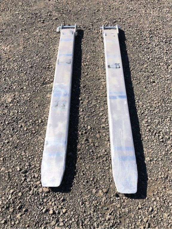 Fork Extensions / Slippers (Unused)