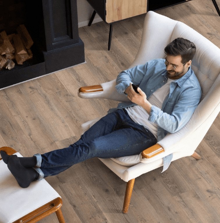 ~880m2 of Dark Brown Laminate Cadenza Flooring with Click System Joint