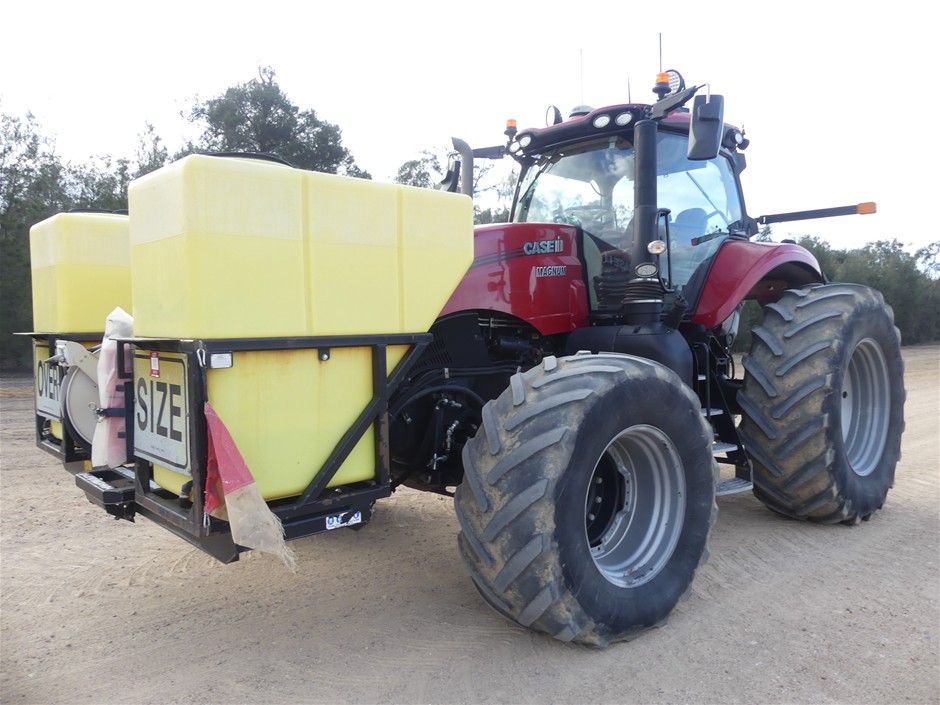 <B>2022 Case Magnum 400 Tractor</B>