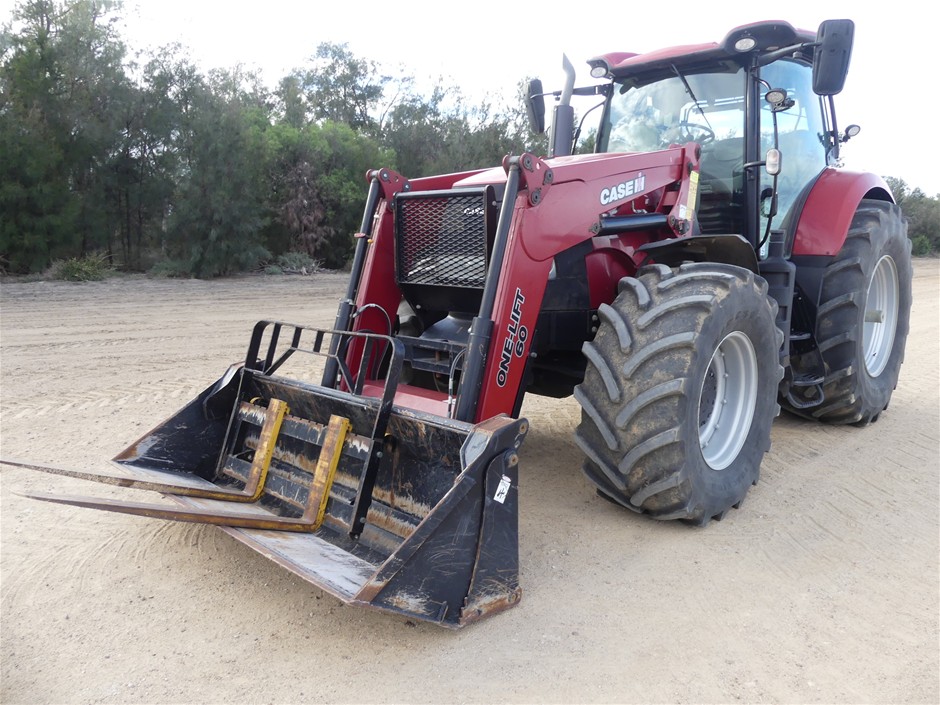 <B>2022 Case Puma 210 / BHKCFC Tractor</B>