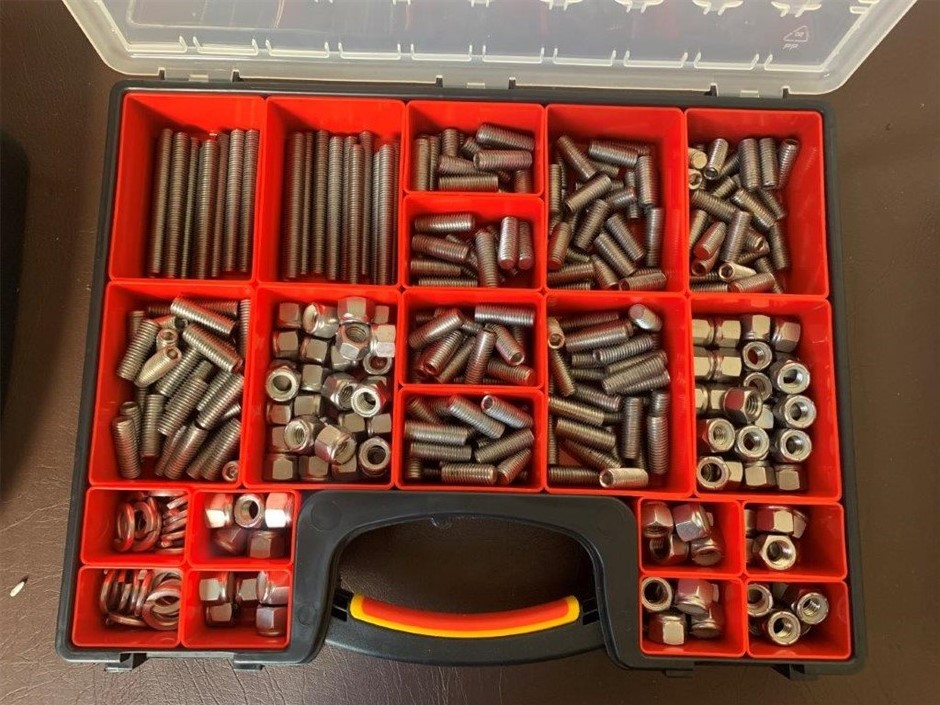 Quality Large Sized Carry Case with Stainless Steel Bolts Hex Head Bolts