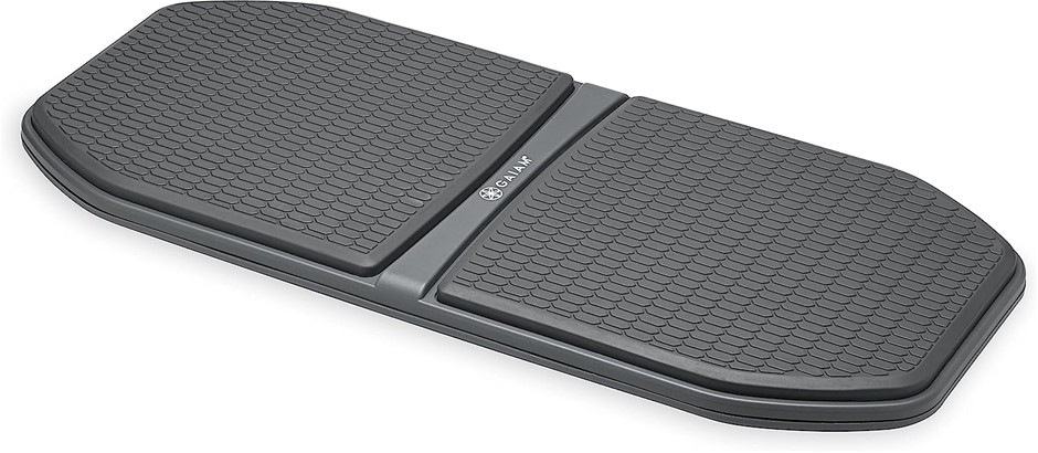 GAIAM Evolve Balance Board for Standing Desk. NB: Minor Use, 1 Broken Rubbe