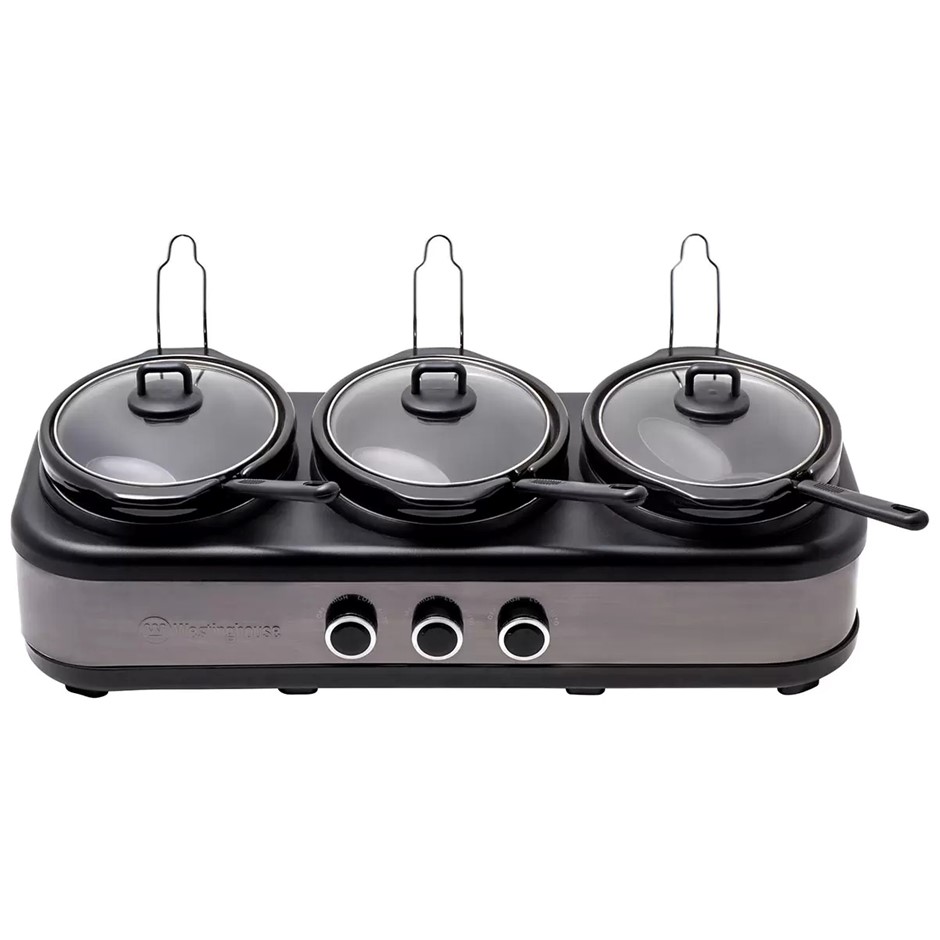 WESTINGHOUSE Slow Cooker Ceramic Pots 3 x 2.5L WHSC07KS. NB: Has some dents
