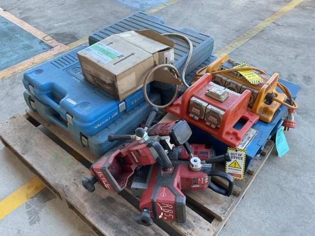 <p>Pallet of Assorted Power Tools </p>