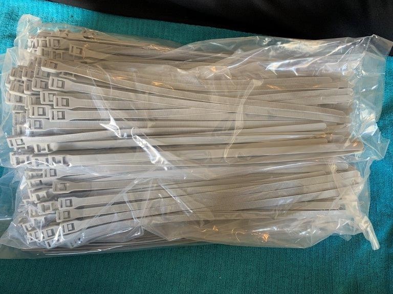 New in Packaging Nylon Cable Ties, 10mm x 400mm - Quantity 6