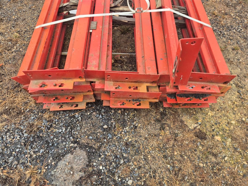 Quantity of 2700mm Pallet Racking Beams