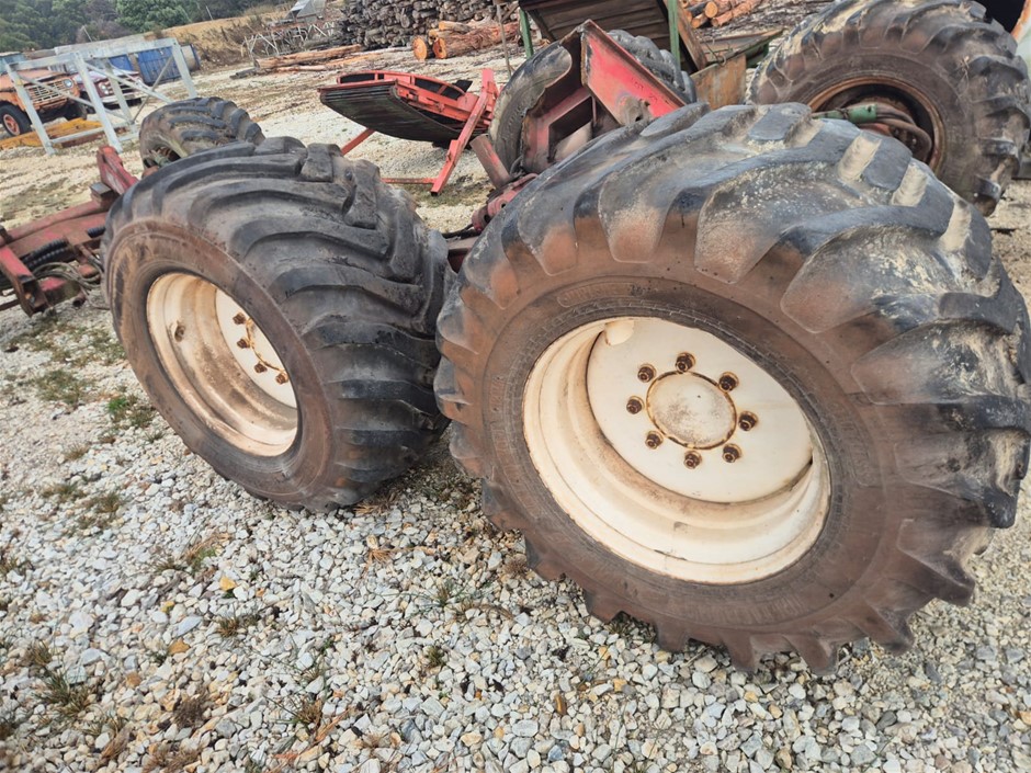 Hydraulic Driven Wheels ex FMC Harvester