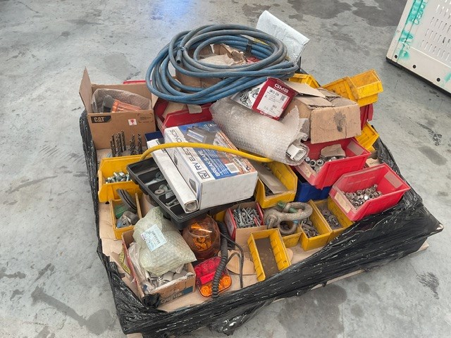 <p>Pallet of Assorted Hardware </p>