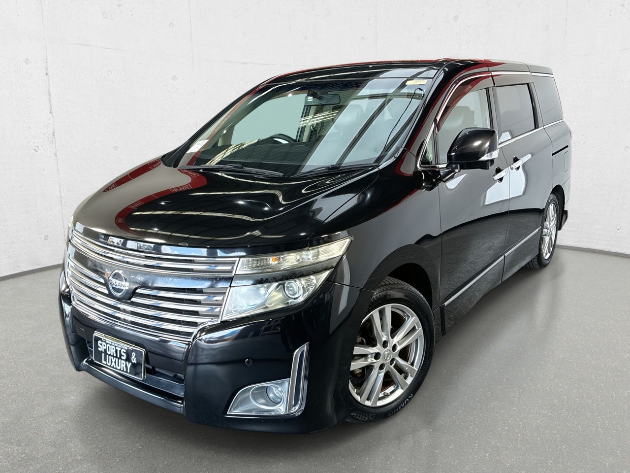 2011 Nissan Elgrand CVT 7 Seats Van