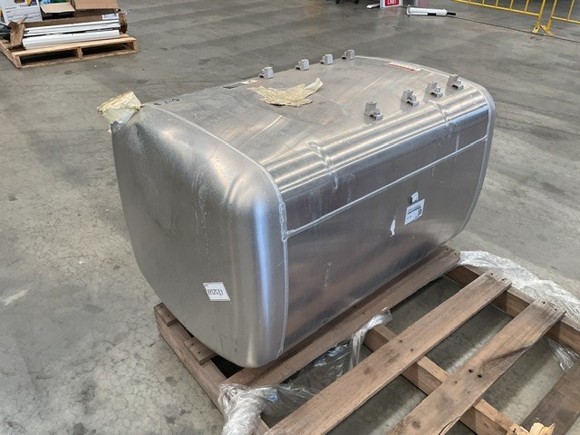<p>Mercedes Benz Truck Fuel Tank </p>