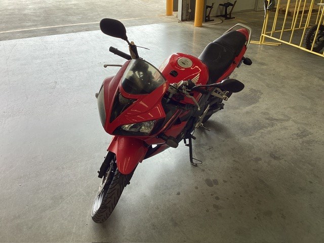 <p>2007 Honda  CBR Motorcycle</p>