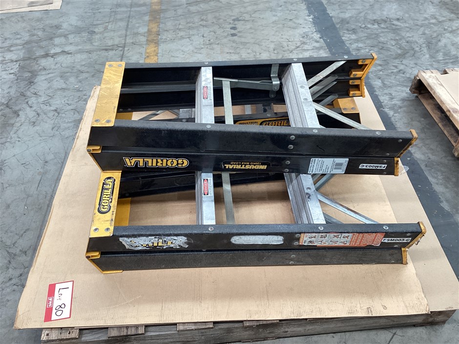 <p>Gorilla Step Ladders x 3</p>