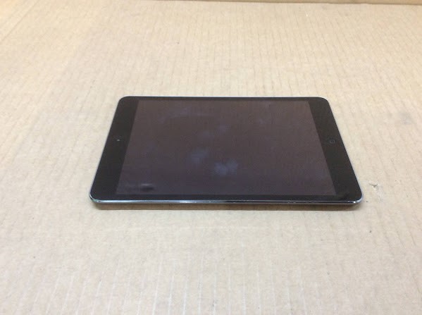 APPLE IPAD MINI 2 A1489 A7 16GB Tablet