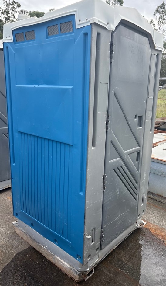 Portable Toilet - Fresh Water Flush - Forest Lake