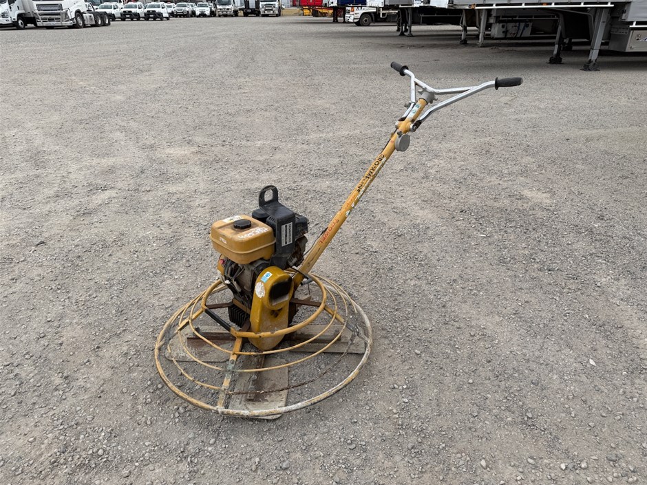 <p>Crommelins Concrete Trowel</p>