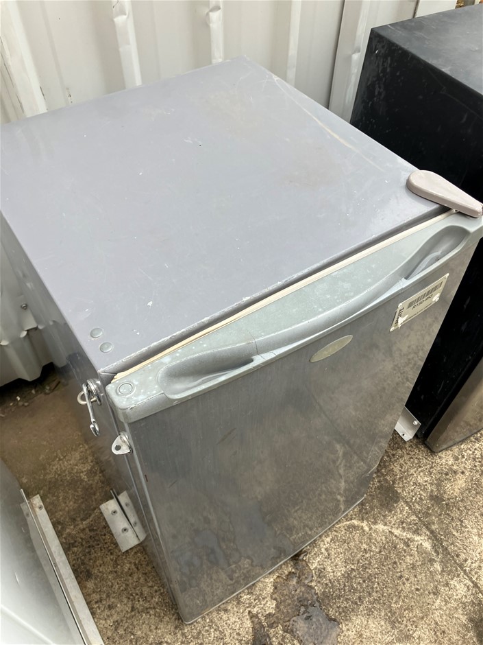 14x Assorted Refrigerators - Glendenning