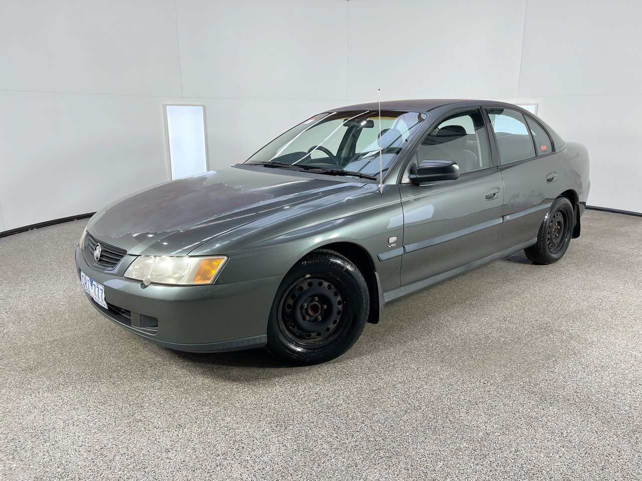2004 Holden Commodore Executive VY Automatic Sedan