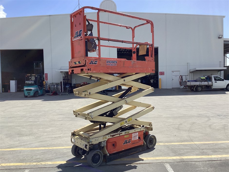 <p>2015 JLG 1930ES Scissor Lift</p>