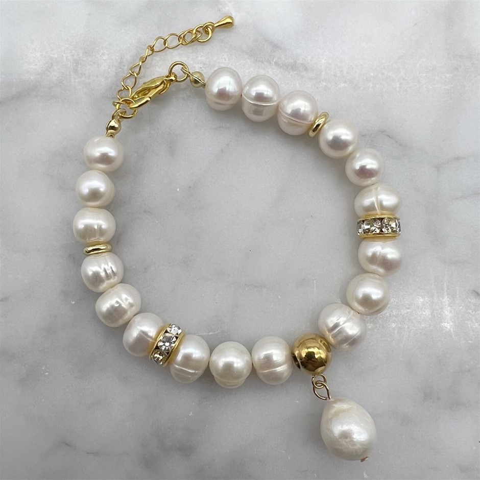 8-9mm Potato Pearl with Baroque Pearl Gold Plated Teardrop Charm Bracelet