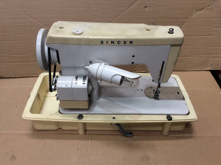 Singer Mix Model Starlet Sewing Machine