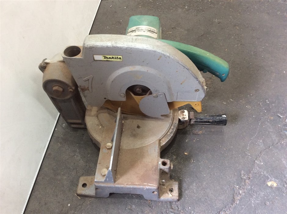 Makita 2400B 255mm Mitre Saw