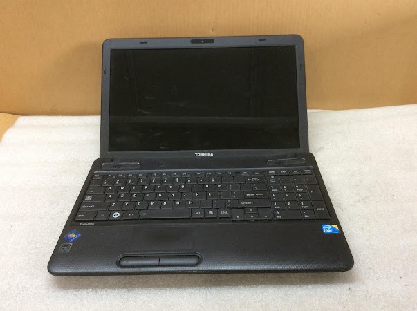 TOSHIBA Satellite C650 Laptop i3 M370 4GBRAM/250GB