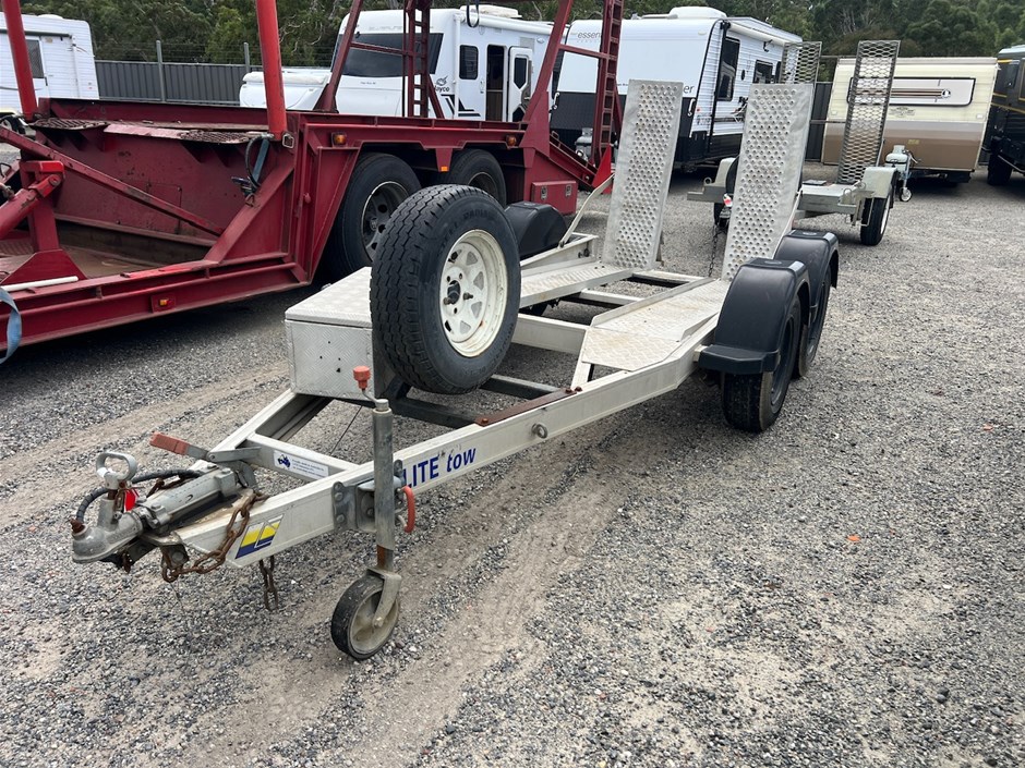 No Reserve 2016 LITE Tow Trailers XK-20 Tandem Plant Trailer