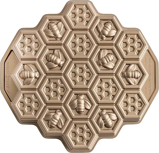 NORDIC WARE Honeycomb Pull-Apart Pan, 10 Cup, Toffee.
