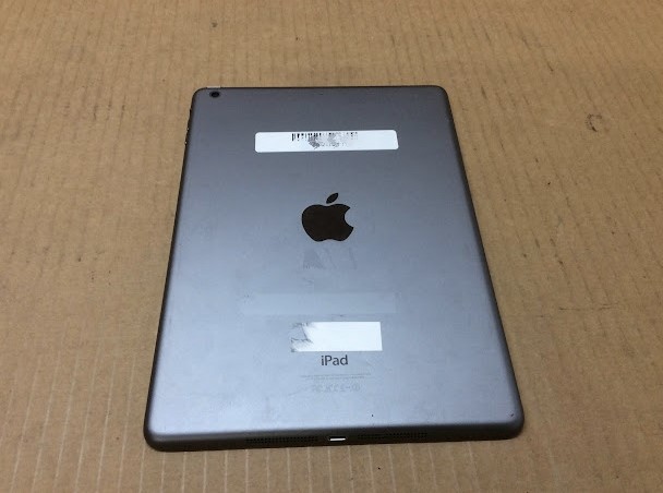 APPLE IPAD AIR 1ST GEN A1474 A7 Tablet 16GB