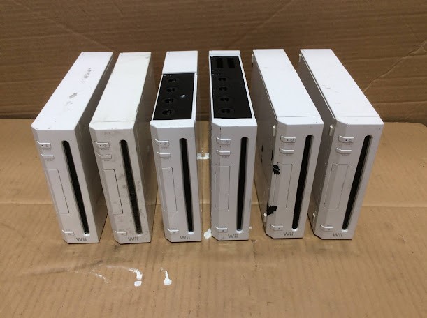 Nintendo Wii RVL-001 Consoles (Lot of 6)