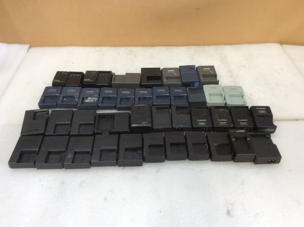 Nikon/Canon/Panasonic/OLYMPUS Camera Battery Chargers (Lot of 40)