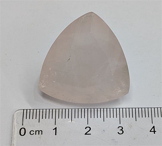 Large 76 carat ROSE QUARTZ Gemstone