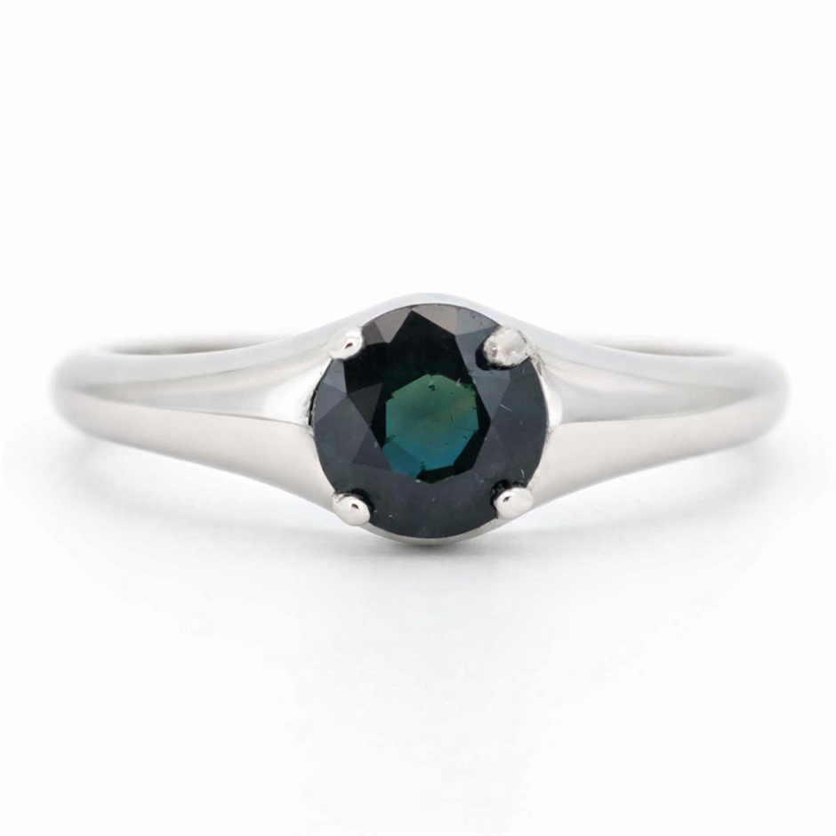 0.86 Carats Natural Teal Sapphire Ring - 925 Silver
