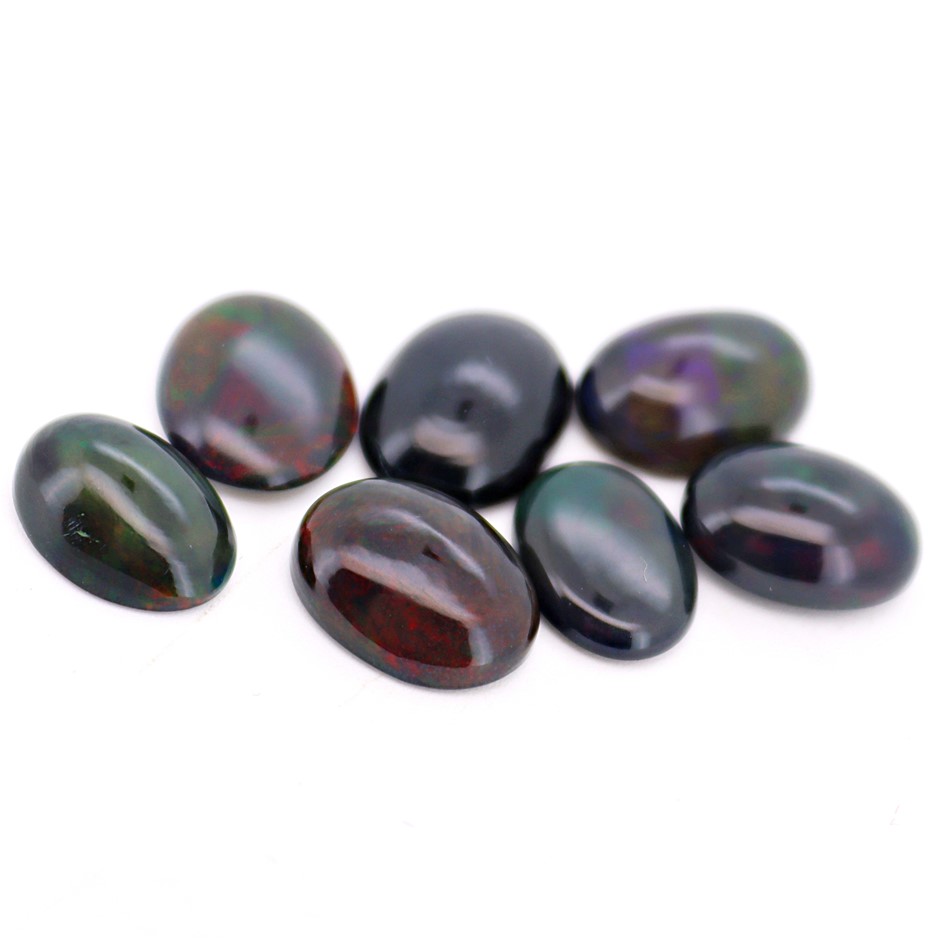 9.05 Carats Black Color-Play Opal Parcel