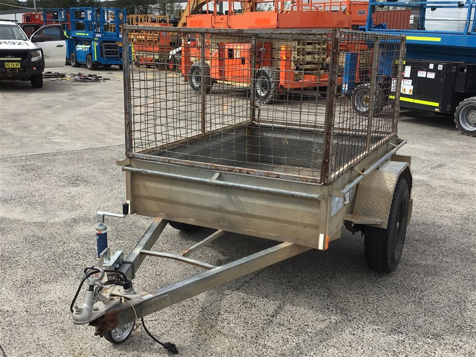 <p>2005 ATA Trailers 6x4 Small Box Trailer</p>