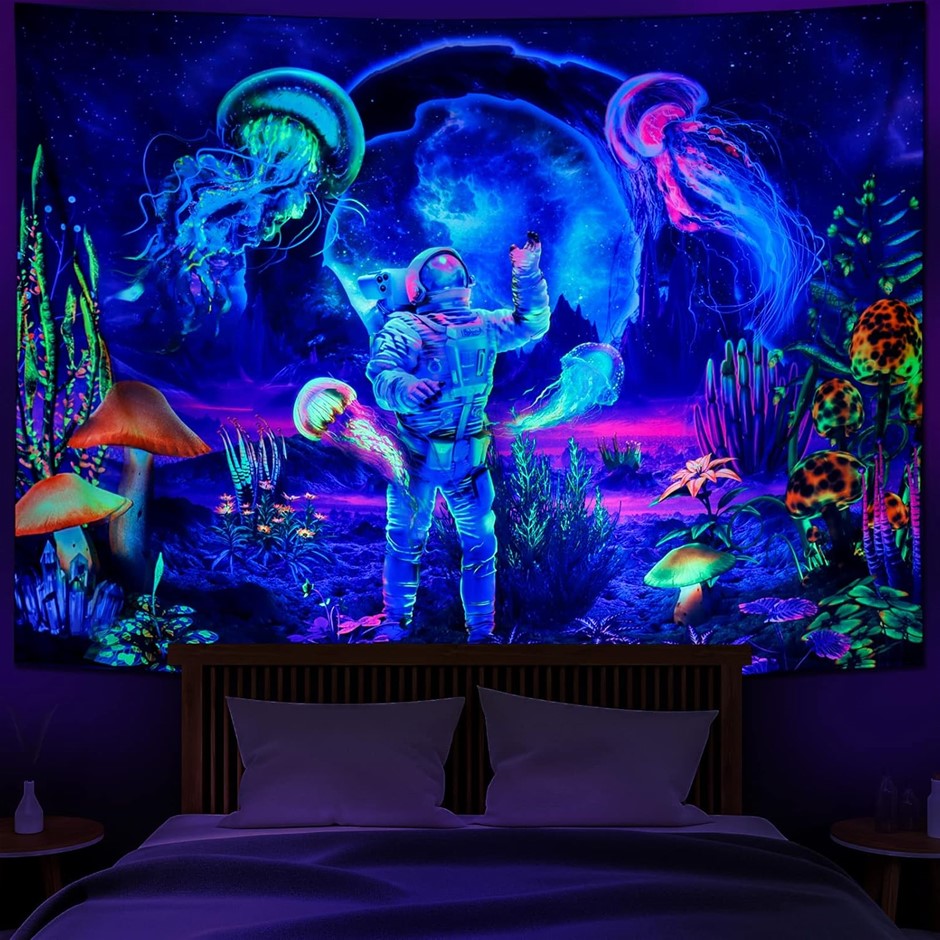 HEOPAPIN Blacklight Astronaut Jellyfish Tapestry Trippy Mushroom UV Reactiv