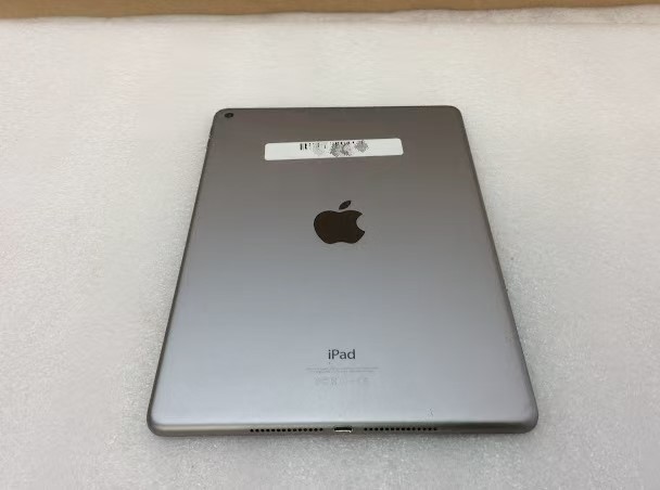 Apple iPad Air 2 (A1566) Tablet 32GB