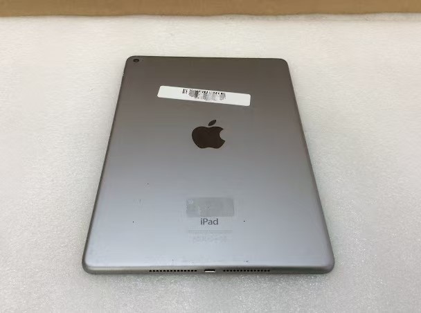 Apple iPad Air 2 (A1566) Tablet 32GB