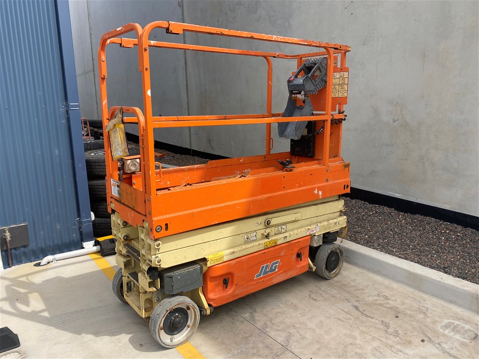 <B>2015 JLG 1930ES Electric Scissor Lift</B>